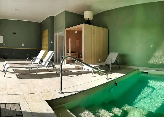 Apartment Il Mandorlo Fuer 8 Personen By Interhome